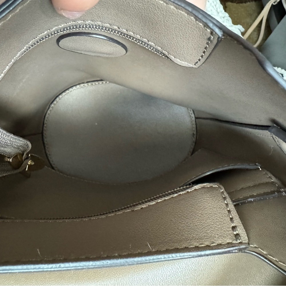vegan leather crossbody. - Picture 8 of 9